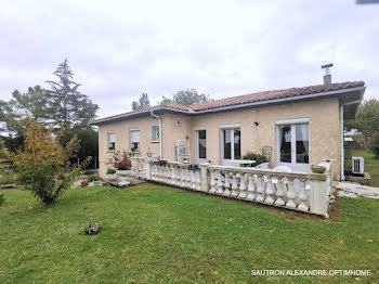 maison à Saint-Genès-de-Blaye (33)