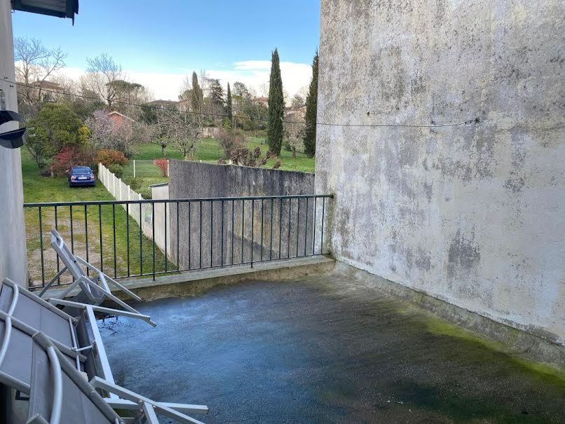 Location  appartement 3 pièces 86 m² à Castres (81100), 595 €