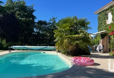 PISCINE DE PLEIN AIR DE LA CHARBONNIERE: Autour de l'eau France, Pays de la  Loire