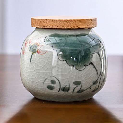 Title 10, Hand Drawn Ge Kiln Tea Jar. Experience the art ...