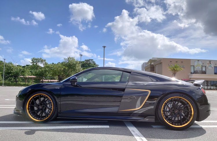 R8 クーペのアバルト124スパイダー・アウディ・第4土曜日・沖縄・ハイパーフォージドに関するカスタム事例の投稿画像1枚目