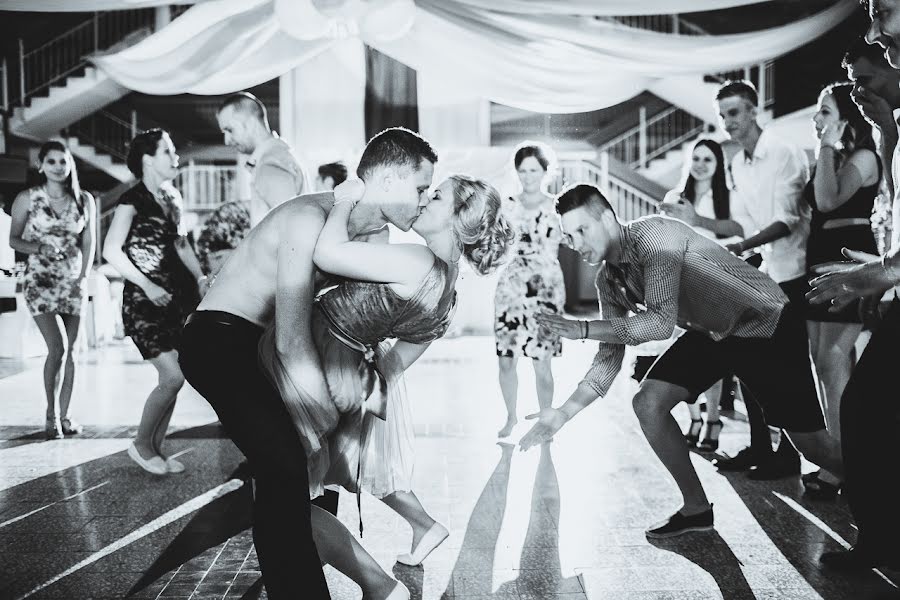 Fotógrafo de casamento Attila Csomor (csomor). Foto de 2 de agosto 2017