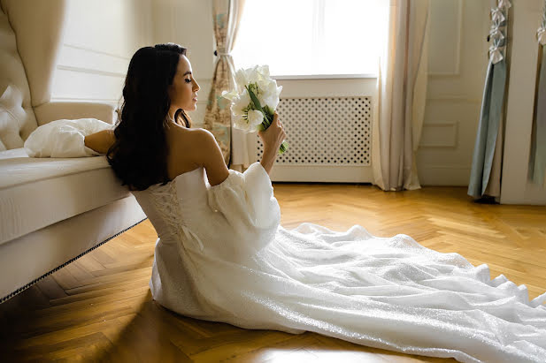 Fotógrafo de casamento Lyubov Novikova (lyubov-novikova). Foto de 16 de abril 2022