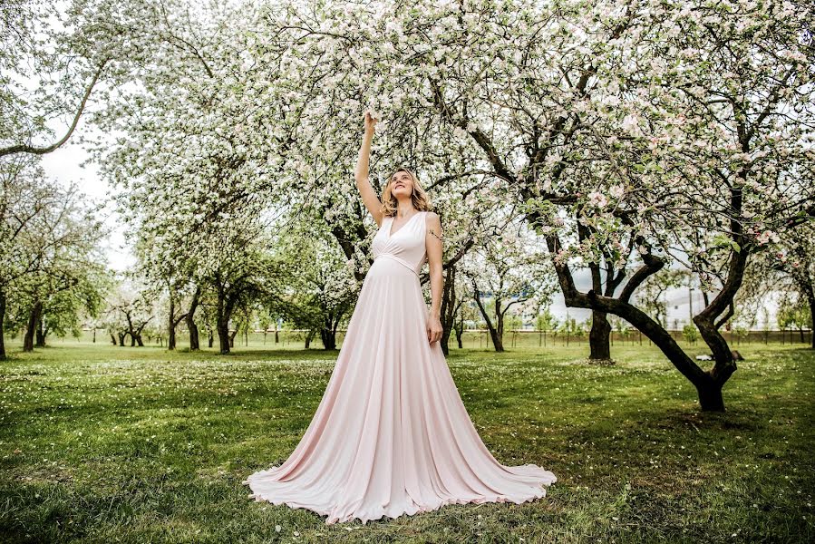 婚礼摄影师Elena Soloveva（solovjowa）。2020 5月14日的照片