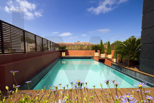 Maison avec piscine et jardin 4