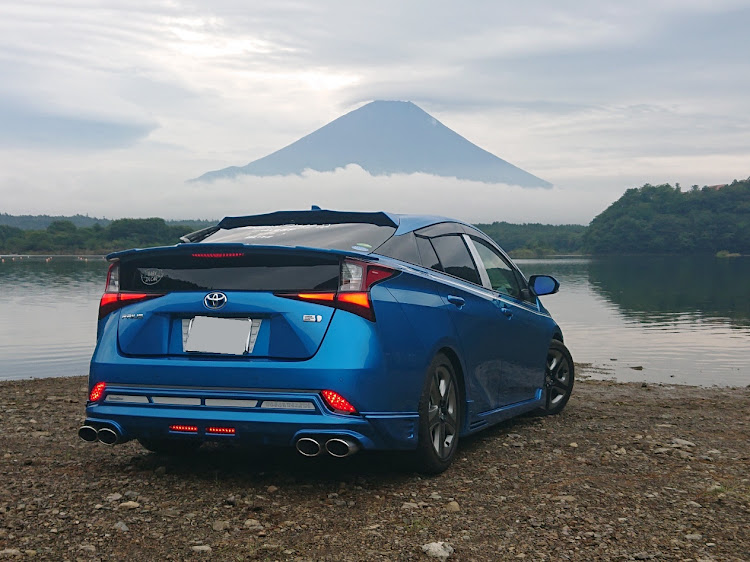 プリウスのエムズスピード・チームピンスト・セカンドステージ・朝活撮影📷・富士山と愛車に関するカスタム事例の投稿画像3枚目