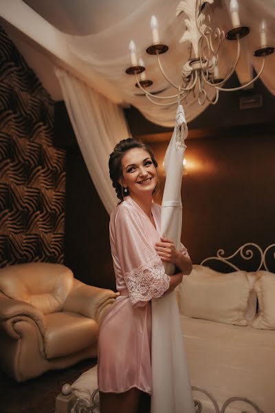 Fotógrafo de casamento Viktoriya Litvinenko (vikoslocos). Foto de 20 de fevereiro 2018