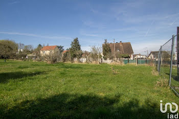 terrain à Montlhéry (91)