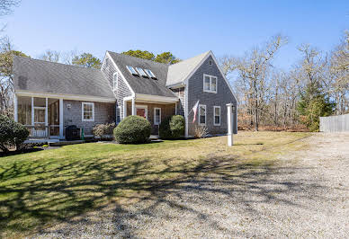 House with garden 14