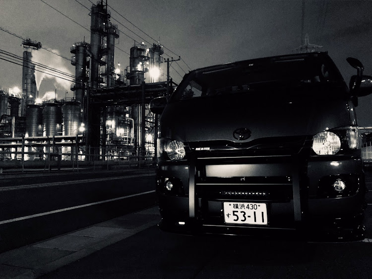 ハイエースバンの川崎製油所・浮島町・世紀末感・プッシュバンパー・MADMAXに関するカスタム事例の投稿画像1枚目