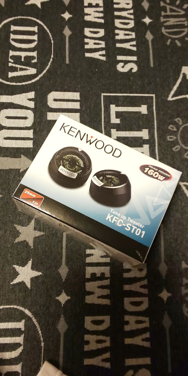 エクストレイルのツィーター・KENWOOD・スピーカー・音質に関するカスタム事例の投稿画像1枚目