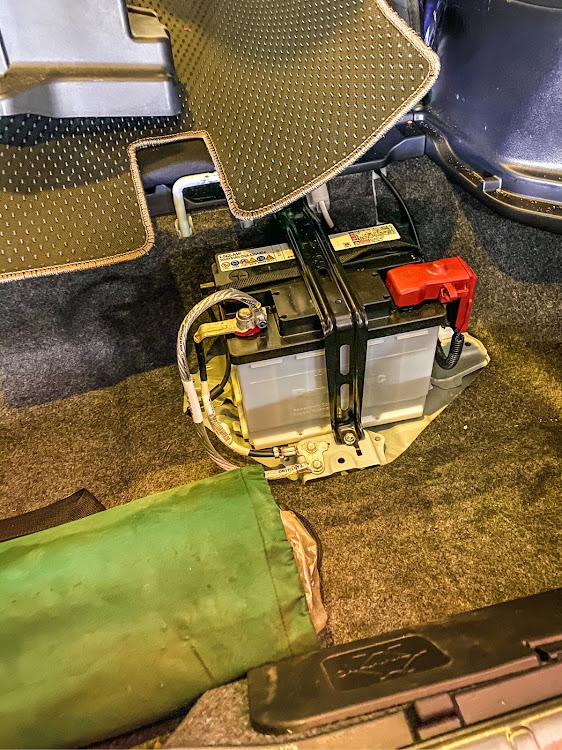 ノアのアーシング・年明け初プチコラボ・アレにくれぐれも気をつけて！・明日から仕事（泣）に関するカスタム事例の投稿画像2枚目