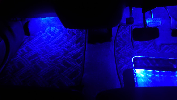 タントカスタムのDIY・LED・フットライトに関するカスタム事例の投稿画像1枚目
