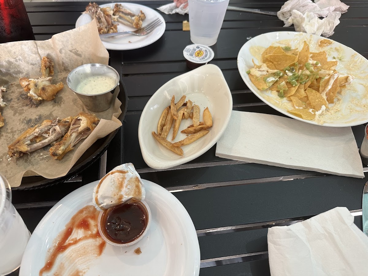 GF items on menu for snacks today. Wings, nachos, and fries!