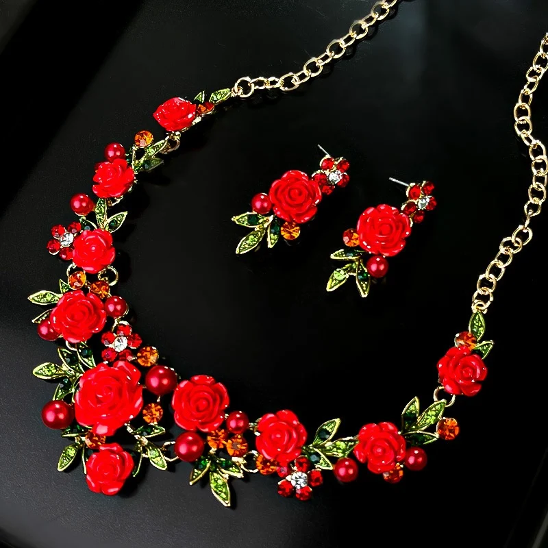 Pendientes y collar de flores tridimensionales Camelia