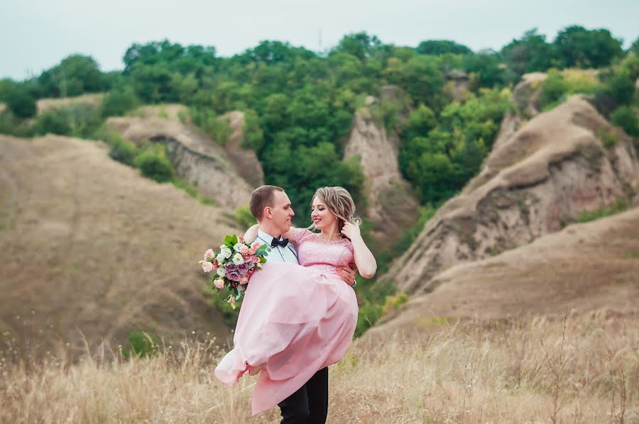 Jurufoto perkahwinan Sergey Ereshko (soelstudio1). Foto pada 17 Jun 2019