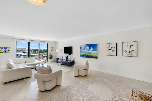 Appartement avec piscine 3