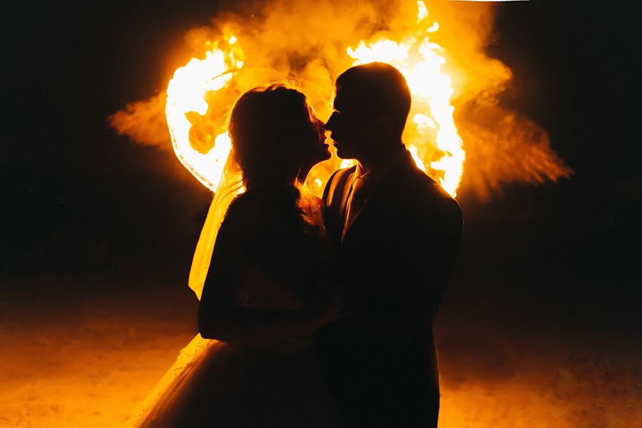 Fotógrafo de bodas Evgeniy Zharich (zharichzhenya). Foto del 22 de julio 2016