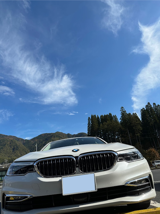 5シリーズ セダンのBMW・bmw5シリーズ・BMW523d・温泉へ・11月もよろしくお願いしますに関するカスタム事例の投稿画像1枚目