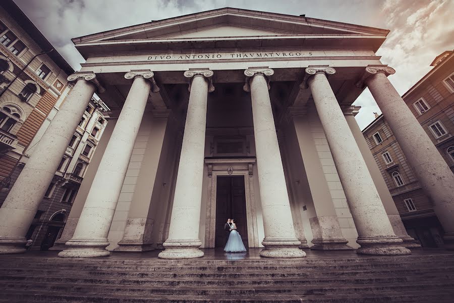 Fotografo di matrimoni Zoran Mrdjenovic (zmstudio). Foto del 19 settembre 2022