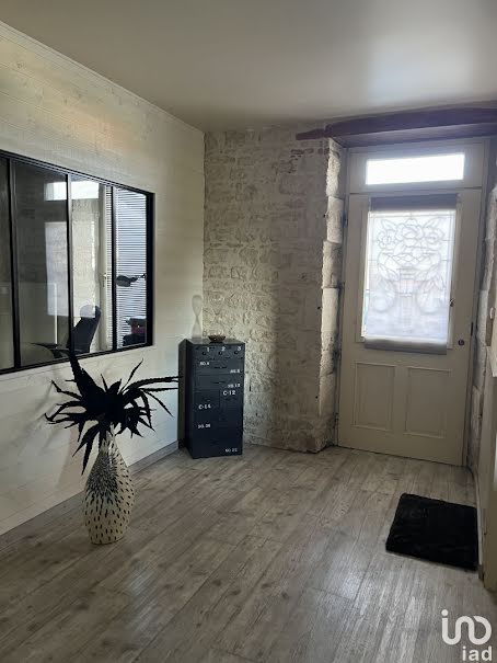 Vente maison 7 pièces 141 m² à Chantonnay (85110), 313 000 €
