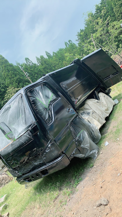 SAKAE→さんが投稿したパッカー車・全塗装・ハイエース純正色・DIY・青空塗装に関するカスタム事例の投稿画像6枚目