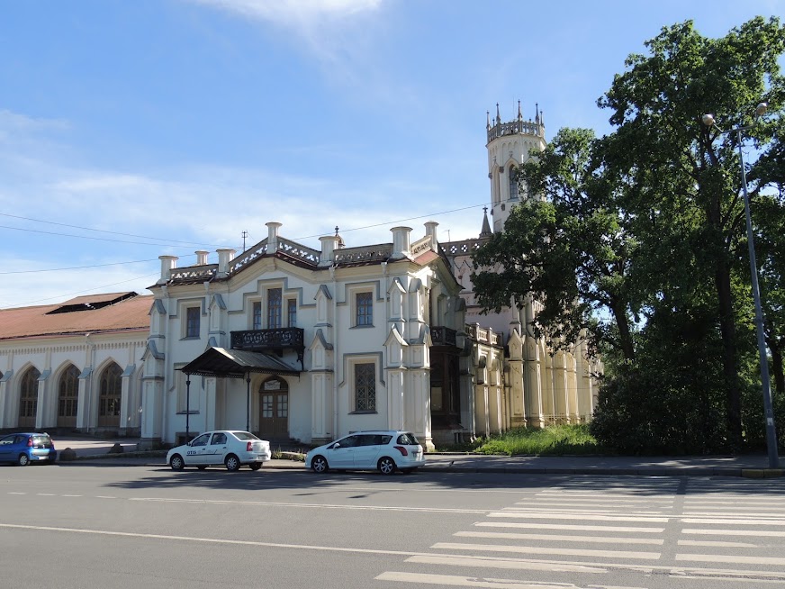 Ленинградские зарисовки. Готический Петергоф