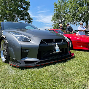 NISSAN GT-R R35