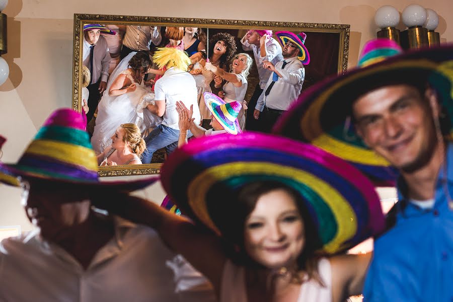 Fotógrafo de casamento Krzysztof Karpiński (karpiski). Foto de 11 de fevereiro 2020