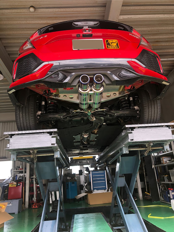 シビックのHKS・Hi-Power SPEC-L・マフラー交換・マフラーに関するカスタム事例の投稿画像6枚目