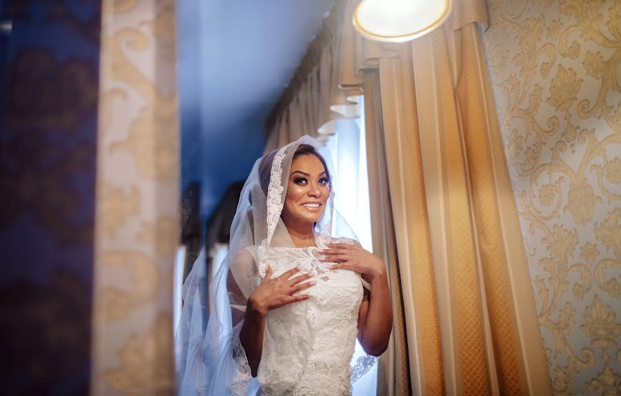 Nhiếp ảnh gia ảnh cưới Vladislav Novikov (vlad90). Ảnh của 16 tháng 5 2019