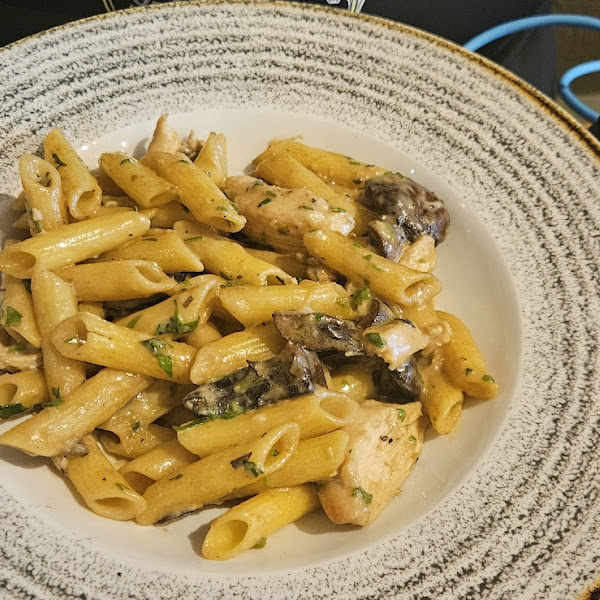 Pollo funghi