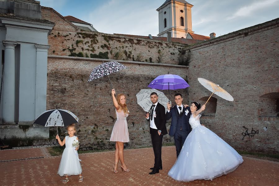 Fotógrafo de casamento Neske Bez Greske (neskebezgreske). Foto de 18 de dezembro 2019