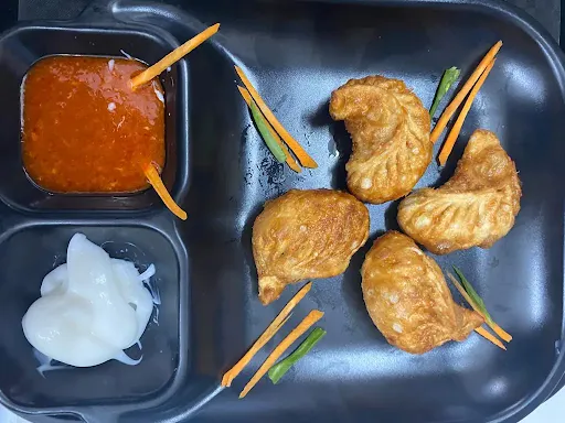 Veg Classic Fried Momos [8 Pieces]