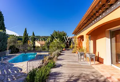 Villa with pool and terrace 3