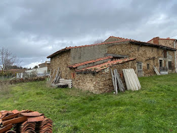 ferme à Le Vernet-Chaméane (63)