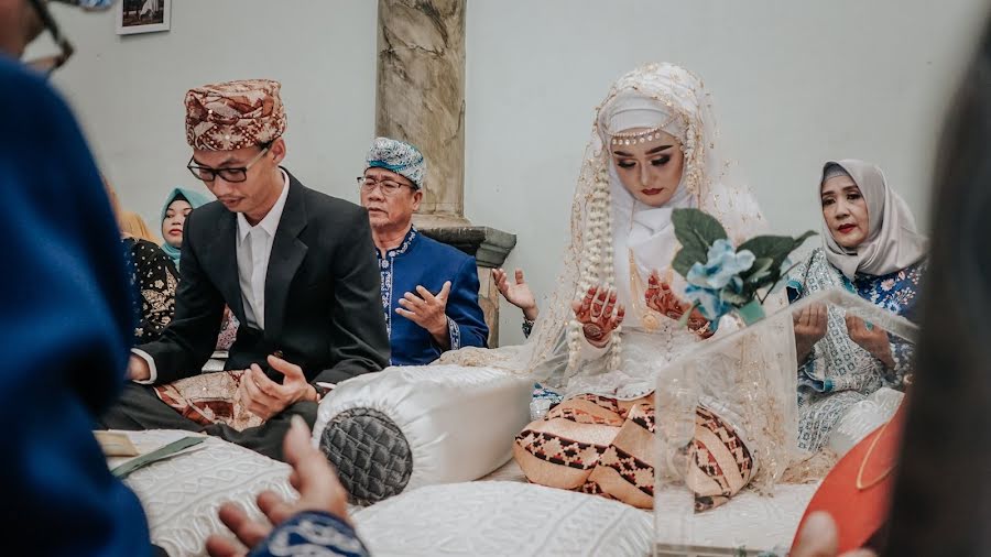 Photographe de mariage Ulinnuha Hamdani (hamdani). Photo du 21 juin 2020