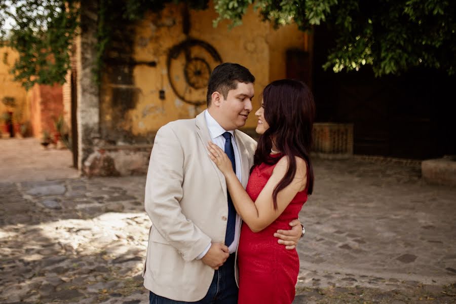 Jurufoto perkahwinan Edgar Rodriguez (edom). Foto pada 11 Mei 2022