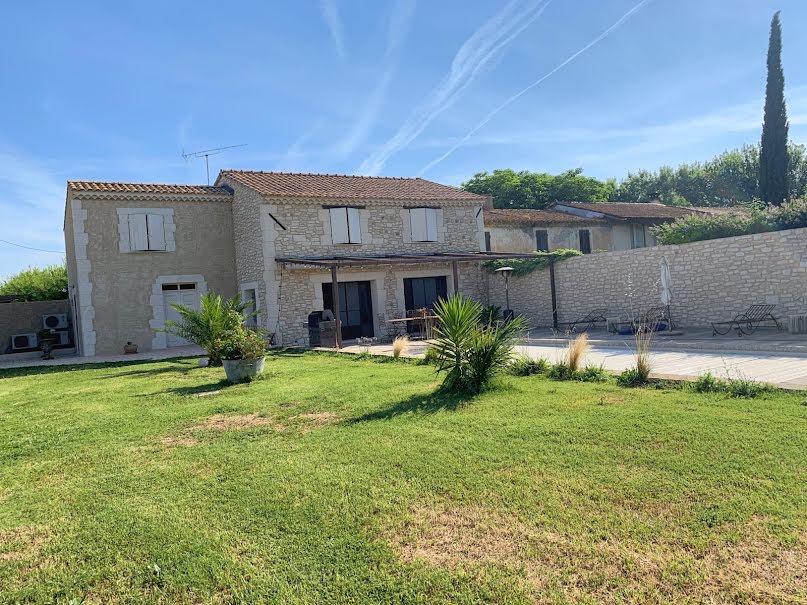 Vente maison 7 pièces 240 m² à Raphèle-lès-Arles (13280), 1 050 000 €