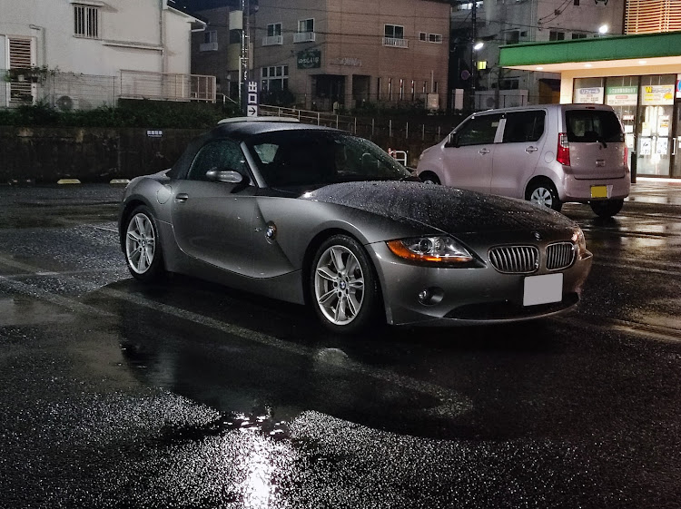 Z4 ロードスターの梅雨入り・BMW・ドライブ・リアワイパー有り派？無し派？・台風に気をつけて下さいに関するカスタム事例の投稿画像2枚目