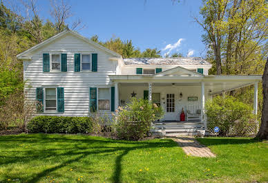 House with garden 3