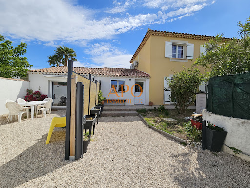 Maison avec piscine et jardin 4