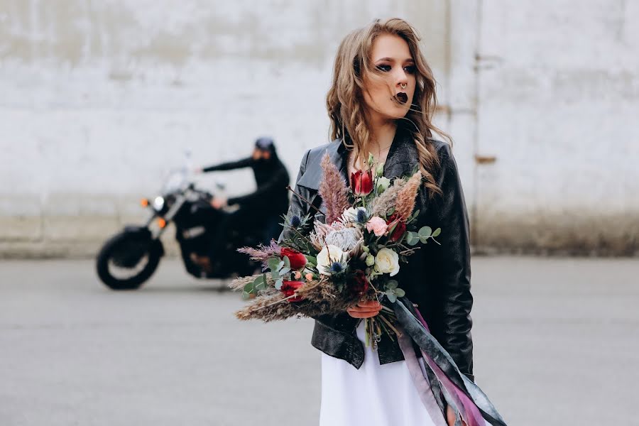 Wedding photographer Yulya Vlasova (vlasovaulia). Photo of 8 April 2019