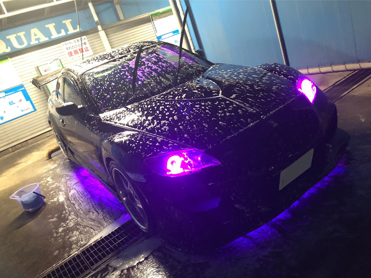 RX-8の洗車・アンダーネオン・VeilSide・妖艶・RX8に関するカスタム事例の投稿画像3枚目