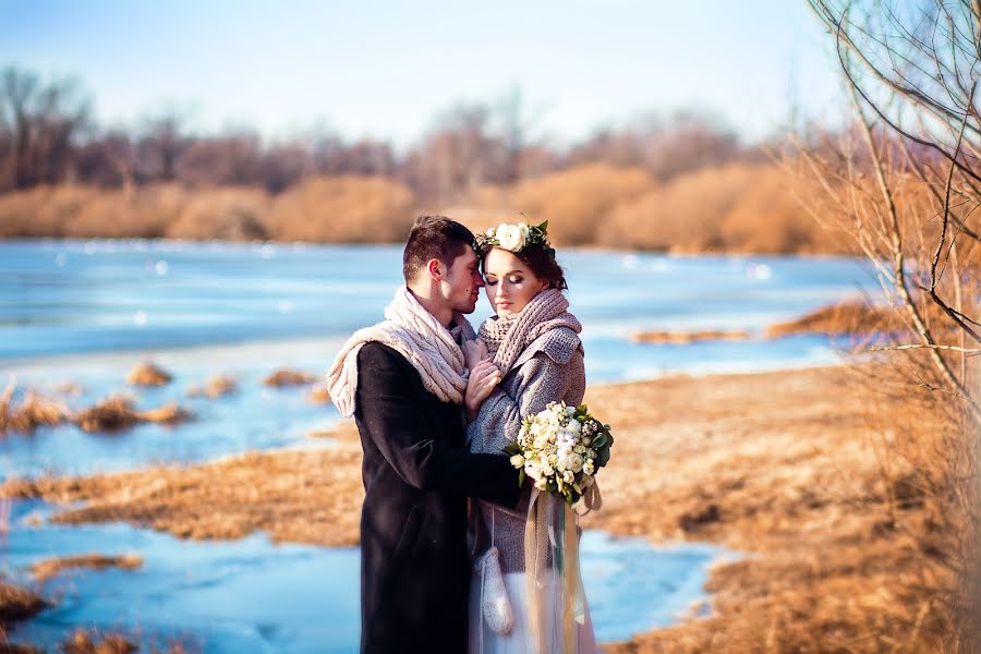 Wedding photographer Yuliya Zubkova (zubkovayulya). Photo of 4 February 2015