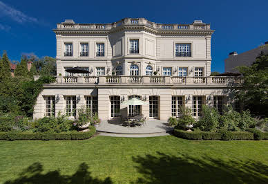 Maison avec jardin et terrasse 1