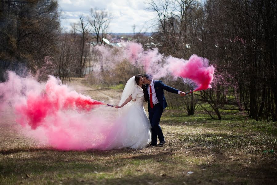 Wedding photographer Irina Skulina (iriwa24). Photo of 27 April 2015