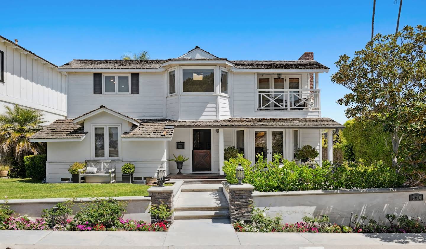 House with pool Newport Beach