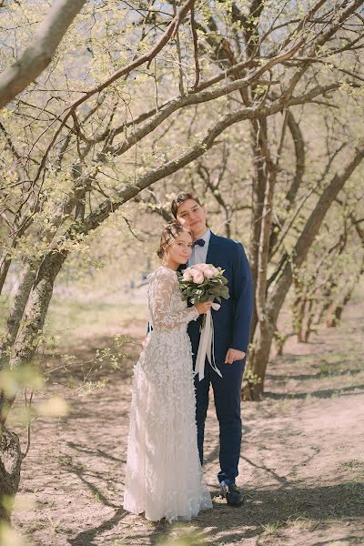 Fotógrafo de casamento Darya Danilova (danilovadarya). Foto de 12 de maio 2019