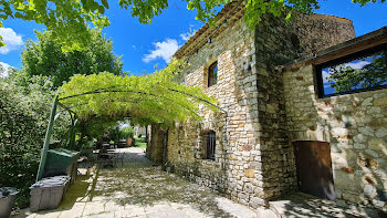 maison à Saint-Michel-l'Observatoire (04)